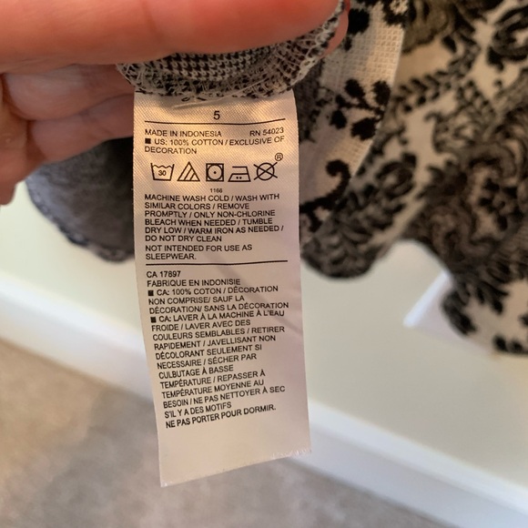 Janie and Jack damask pattern dress size 5 - Picture 3 of 6